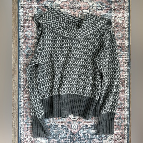 Banana republic knit button up sweater cardigan gray large - Picture 2 of 4